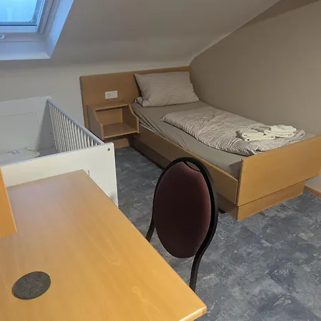 Otel & Restaurant Roesselsquelle *