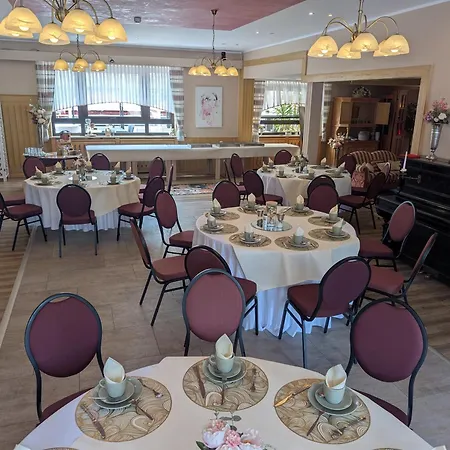 & Restaurant Roesselsquelle 酒店 *